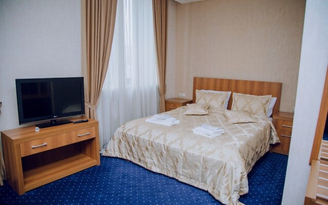 Royal Vista Hotel