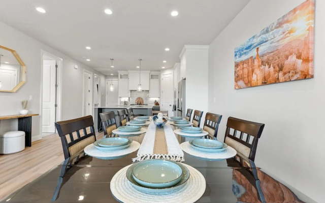 Oasis Retreat 5 Bedroom Townhouse