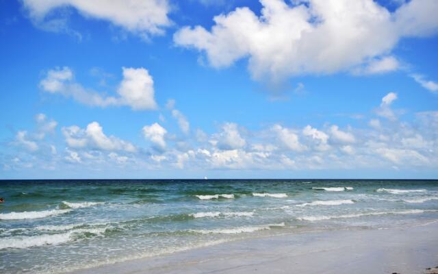 Sand Castle I 301 by Vtrips