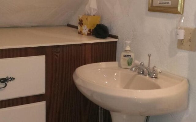 Robins Nest Bed & Breakfast