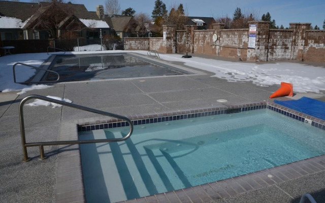 The Three Sisters Walk to Downtown Sisters