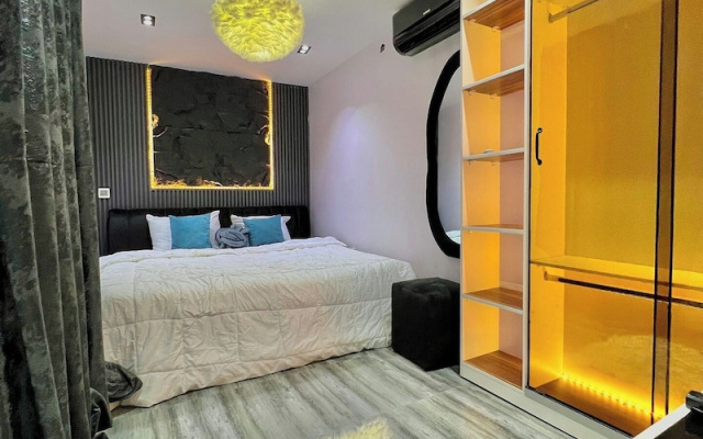 JRC Chariot Hotel