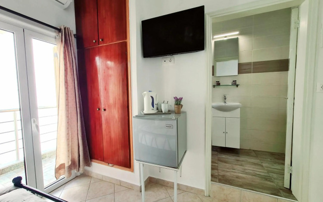 Avra Rooms