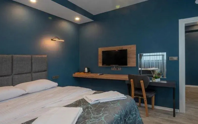 Hazal Otel