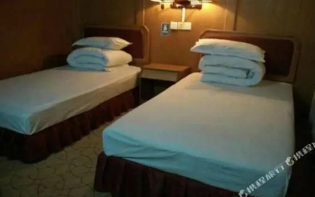 Luojiaodian Hostel