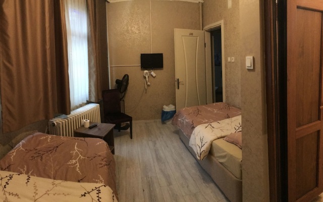 Saray Otel