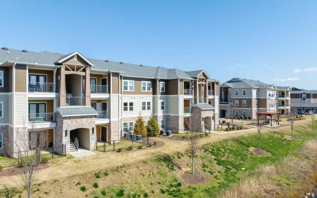 Landing Apartments - Downtown Murfreesboro