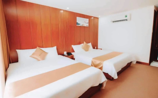 Mira Hotel