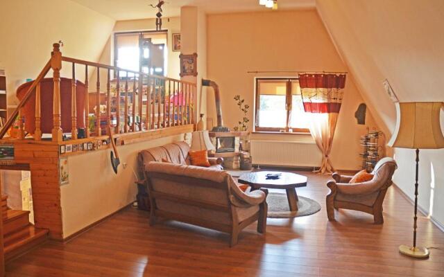 Willa Karolinka Stróża