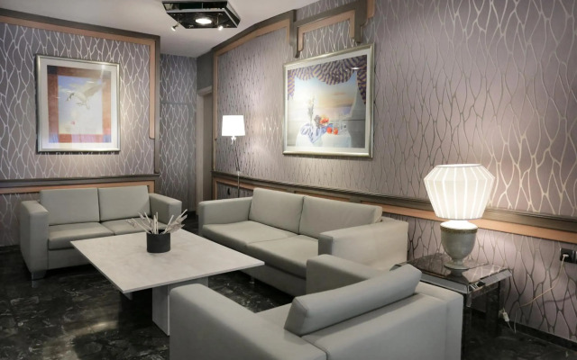 Xenophon Hotel