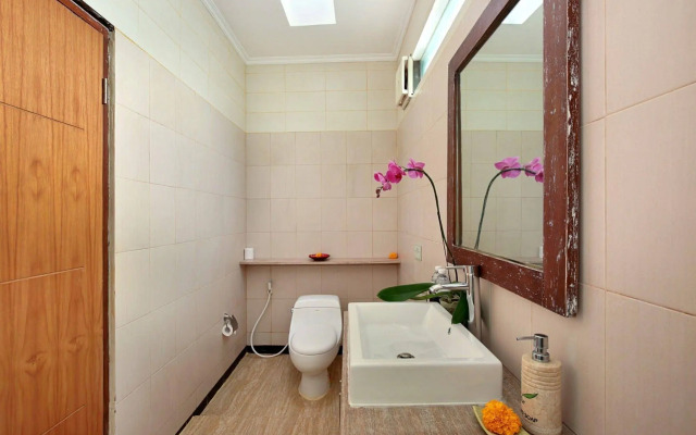 The Vie Villa Legian