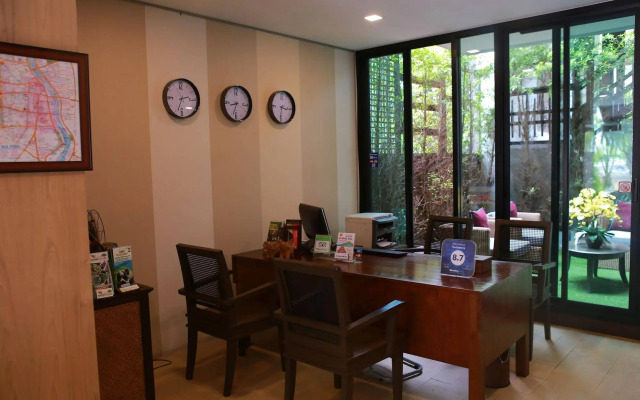The Peaberry Explorer Hotel