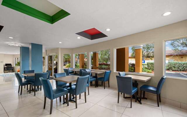 Quality Inn - Near Serenoa Golf Club