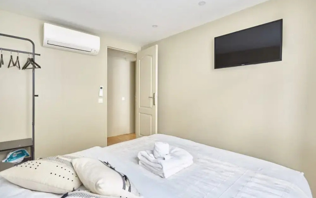 Charming Apartment 2 Bedrooms Center of Paris