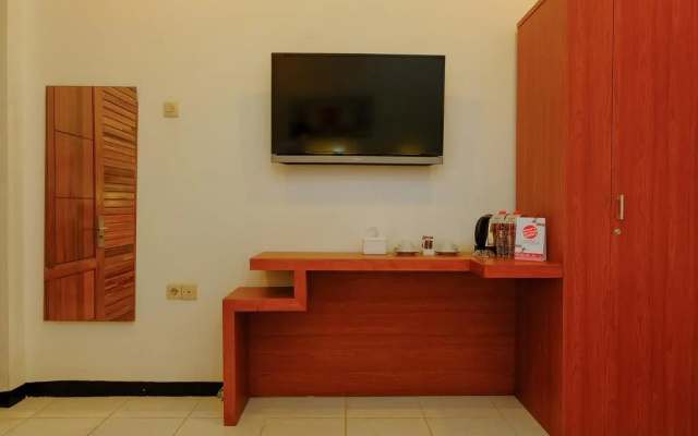 OYO 446 Hotel Kawi Surapatha