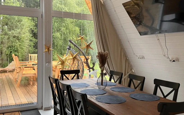 Klever House (Клевер Хаус) Лехтуси Парк