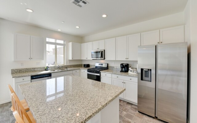 Near Empire Polo Field: Coachella Vacation Rental