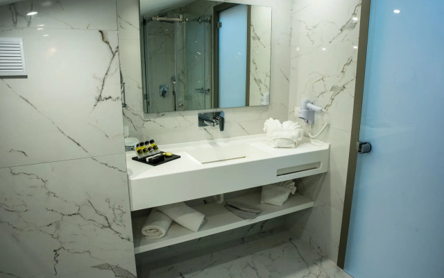 Lagaria Hotel & Apartments