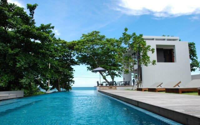 X2 Resort Rayong Villas