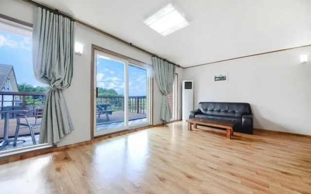 Yangyang Water Sol Valley Pension