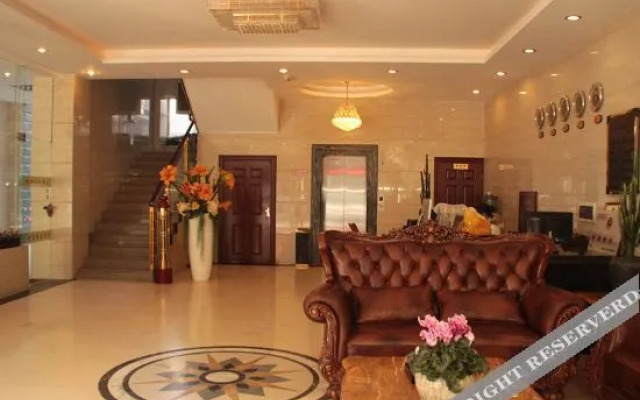 Rujia Huayi Select Hotel (Dali Yangbi County Cangshan West Road)
