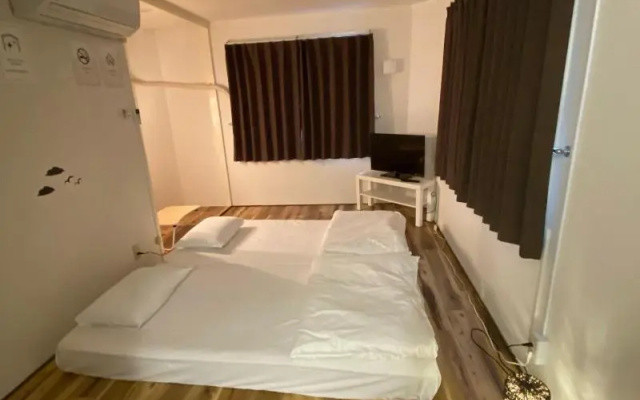 coins hostel tenjin