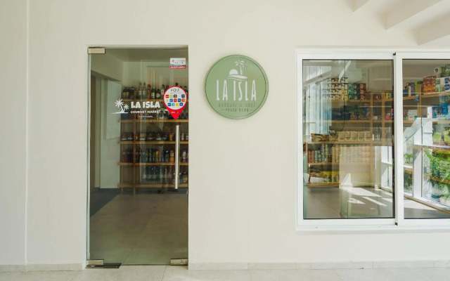 Unique Pool & Golf view retreat 1BR at Cana Pearl