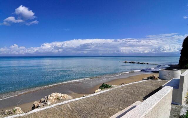 Darmanin Apartment 2 Gyalos Corfu