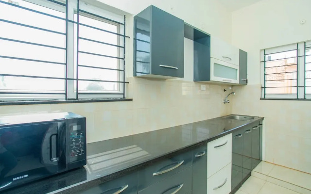 OYO 12962 Mafroosha Corporate Suites