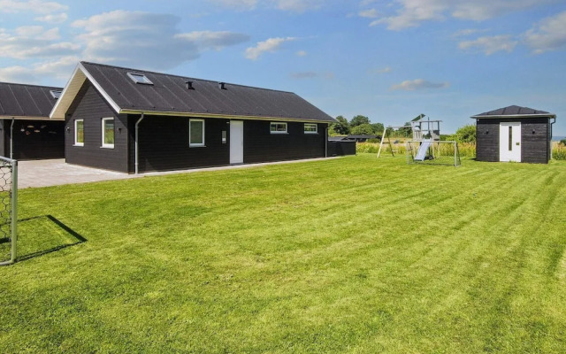 20 Person Holiday Home in Glesborg