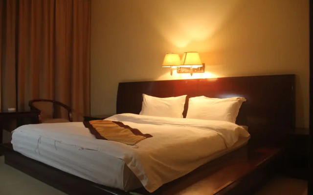 Royal Hotel Luang Namtha ' Huang Ching'