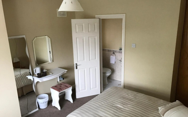 Derreen Tighue House