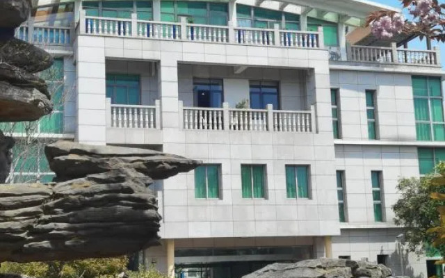Shushe Hotel (Gongji East Road)