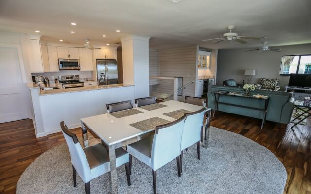 205 Bayview Ave. - M