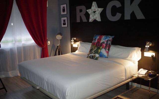 Hotel Apartamentos Rock Star