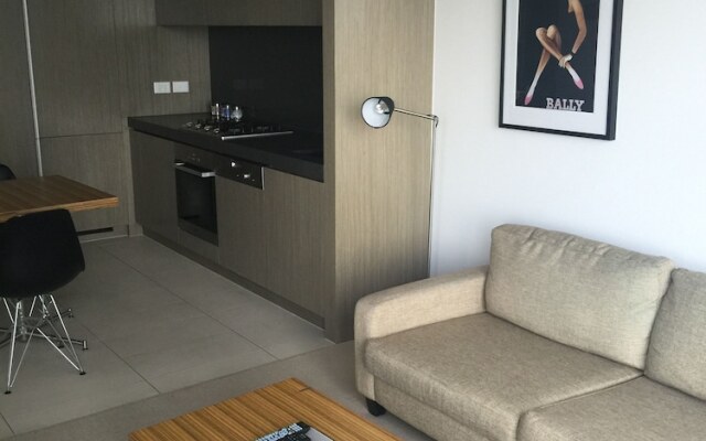 Apartments Melbourne Domain – St Kilda Road