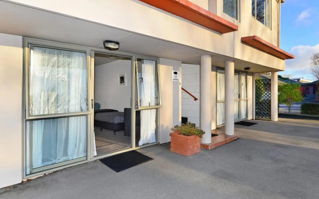 Arena Motel