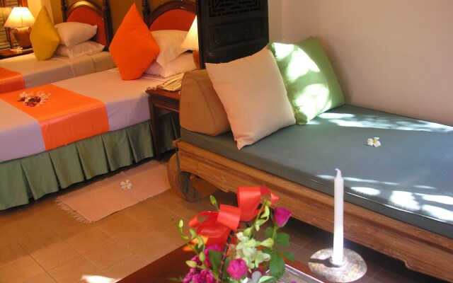 White House Beach Resort And Spa