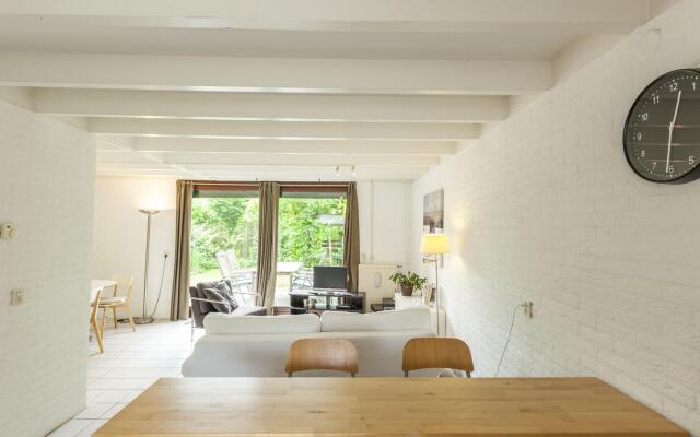 Lovely holiday home in Wolphaartsdijk close to the lake