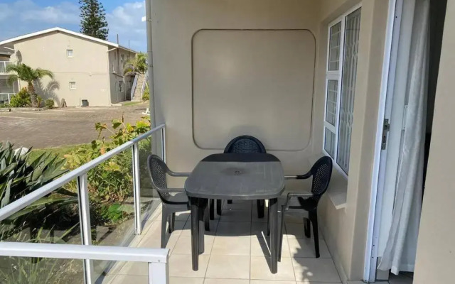 Uvongo Chalets 12