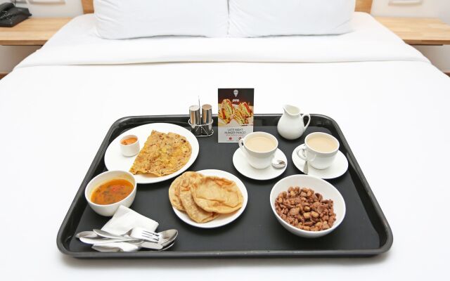 OYO 6796 Retreat Suites Inn