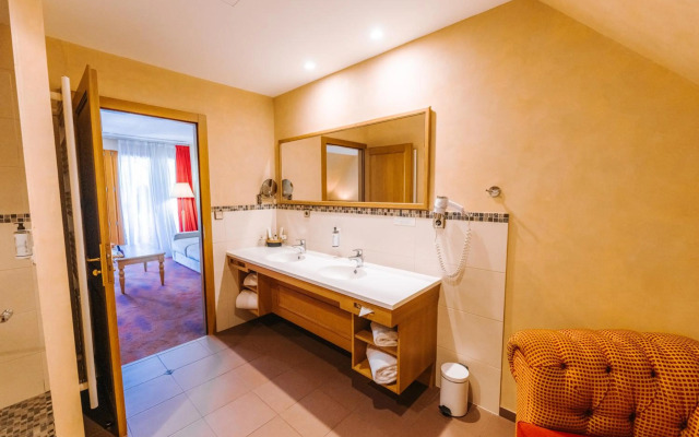 Hôtel & SPA Les Violettes