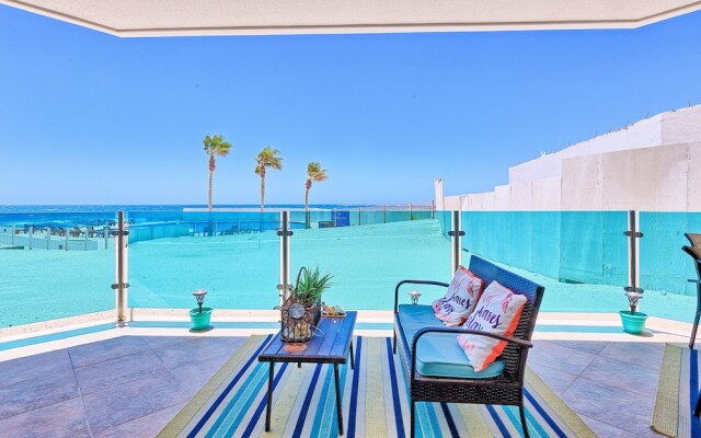 Esmeralda Beach Resort
