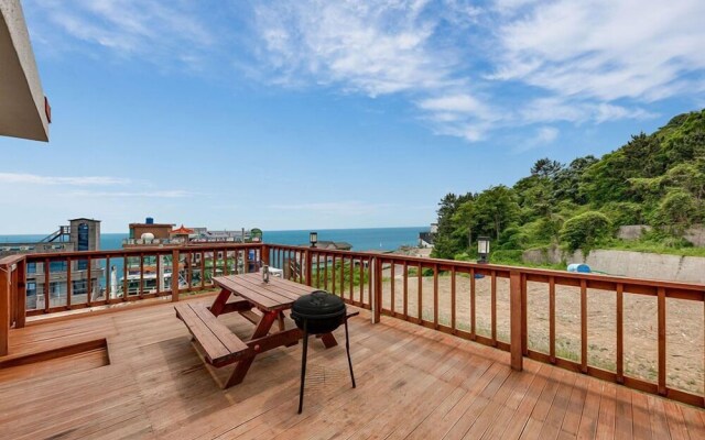 Yeongdeok Sea Village Pension