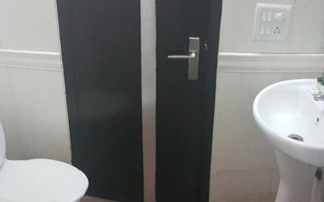Pitrashish Aashray Hotel