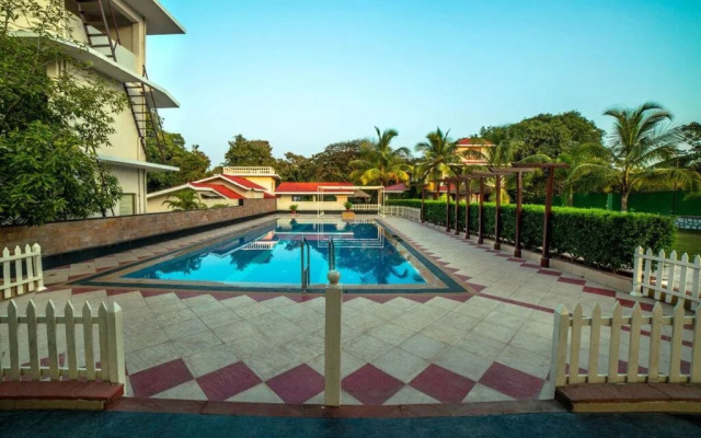 Paradise Villas & Resort