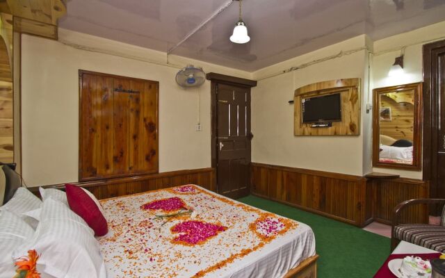 Hotel Vikrant