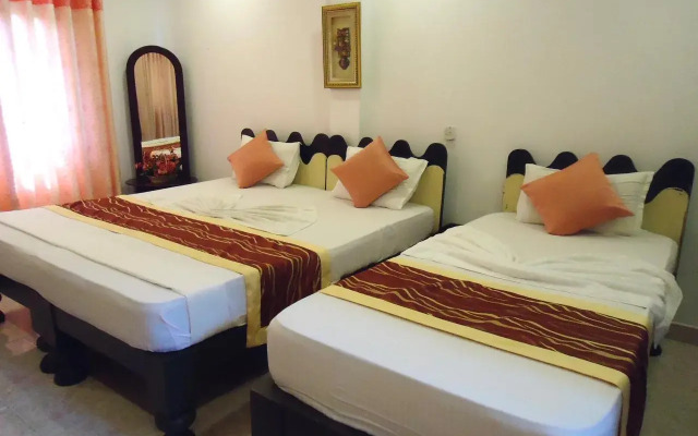 Oak Wood Inn Kandy Hotel