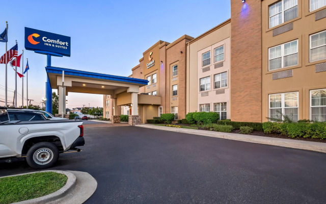 Comfort Inn & Suites
