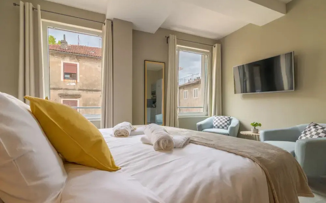 Luxurious Suites Elegance